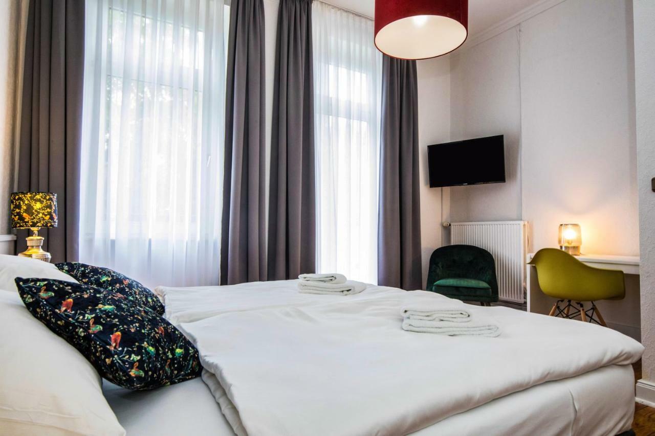 Kleines Hotel Heimfeld Хамбург Екстериор снимка