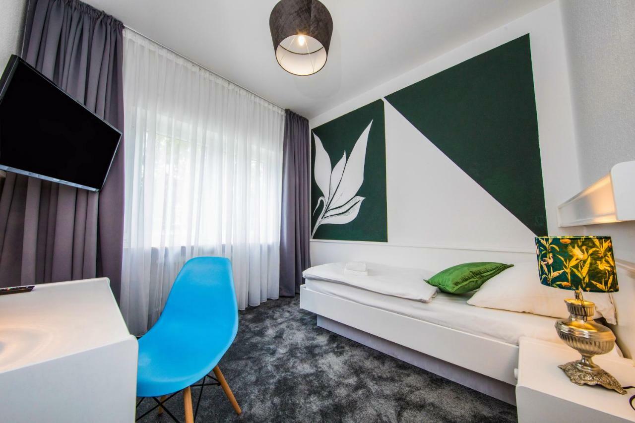 Kleines Hotel Heimfeld Хамбург Екстериор снимка