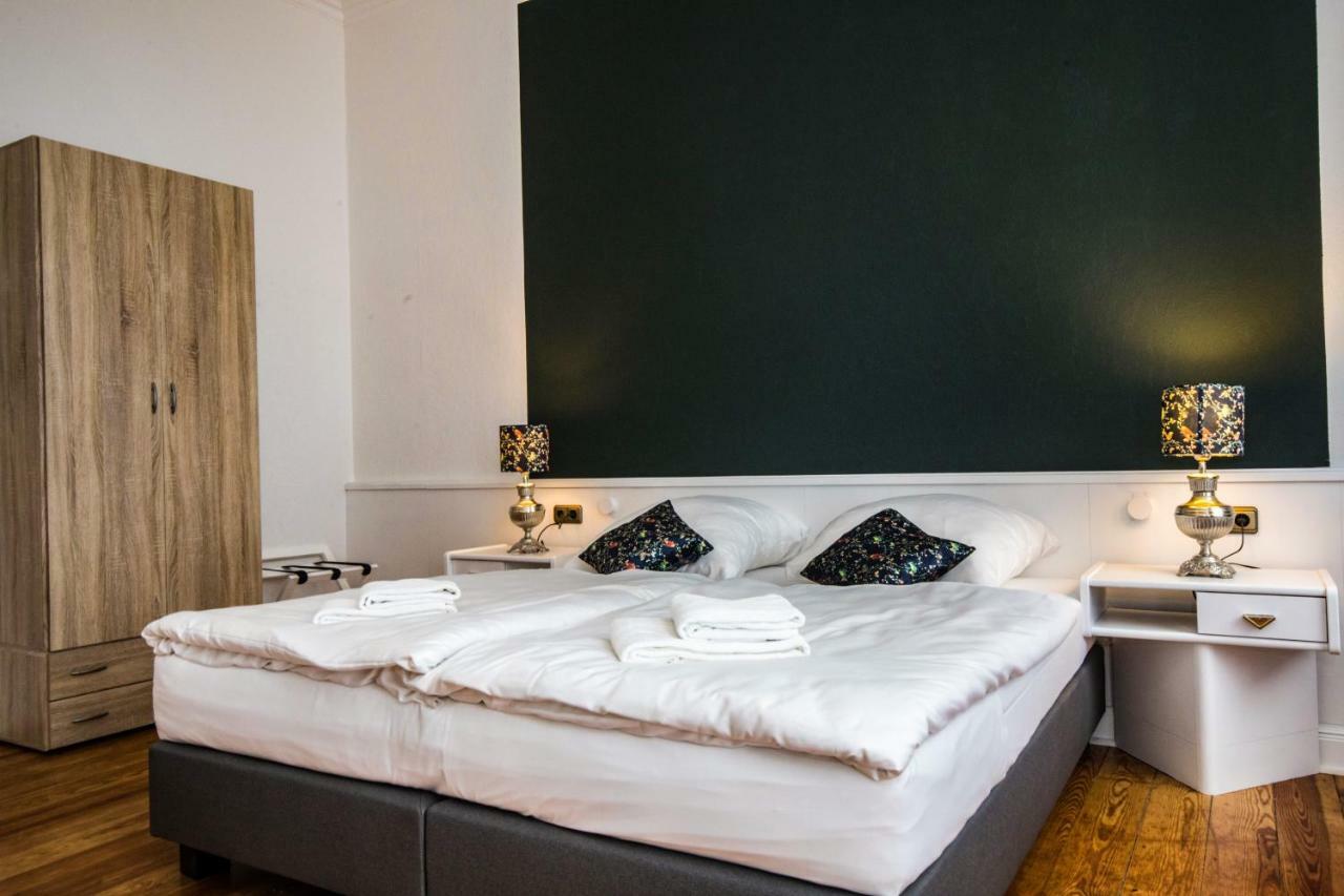 Kleines Hotel Heimfeld Хамбург Екстериор снимка